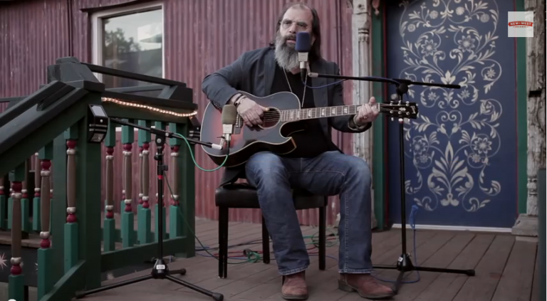 video: Steve Earle: "You're the Best Lover I Ever Had"