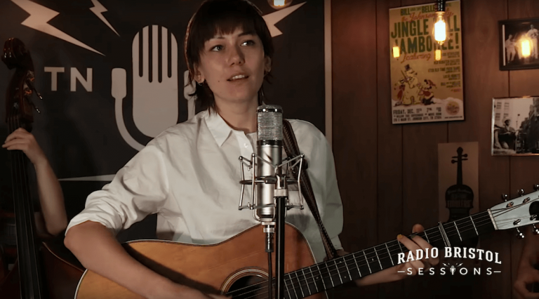 article: Molly Tuttle, “Rain and Snow” | Huss & Dalton