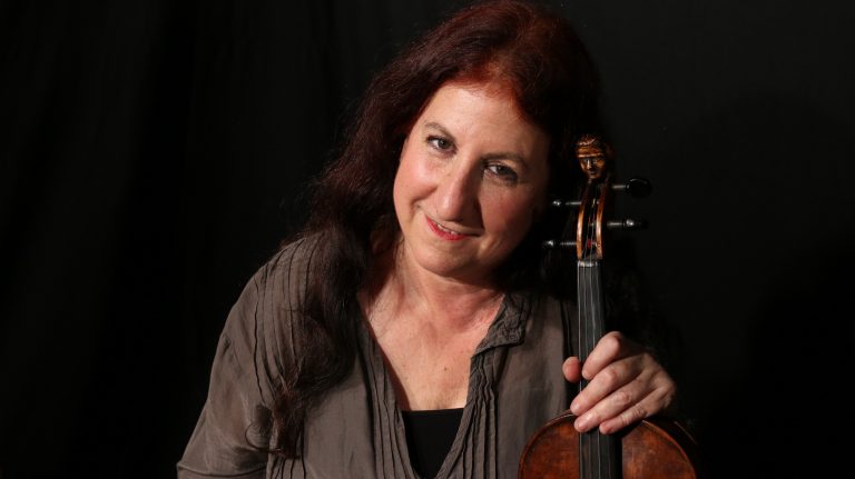 article: Suzy Thompson’s Fiddle