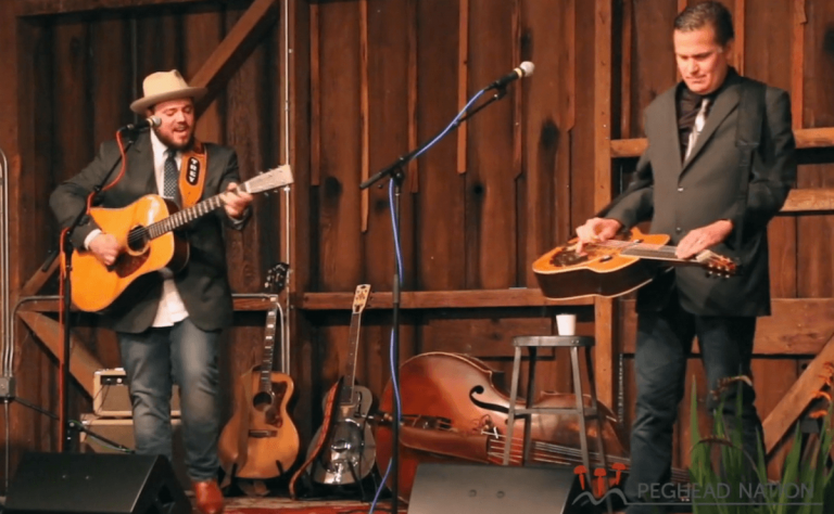 video: Rob Ickes and Trey Hensley: “Pride and Joy”