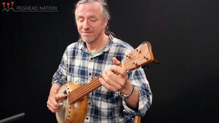 article: Bob Thornburg Gourd Banjo