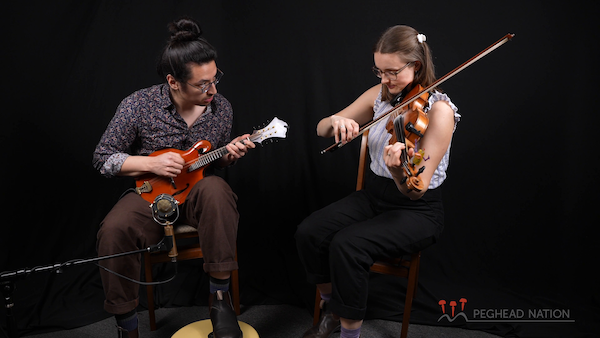 video: Ethan Setiawan and Louise Bichan: “Elk River Blues”